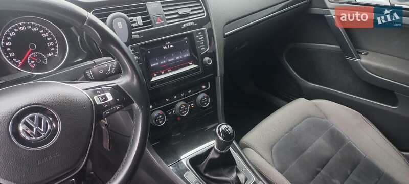 Універсал Volkswagen Golf 2013 в Бородянці