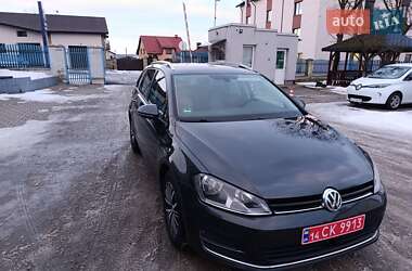 Універсал Volkswagen Golf 2016 в Івано-Франківську
