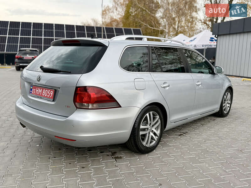 Універсал Volkswagen Golf 2011 в Володимирі