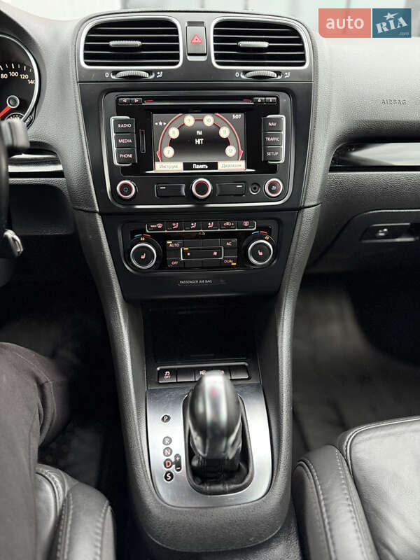 Універсал Volkswagen Golf 2011 в Володимирі