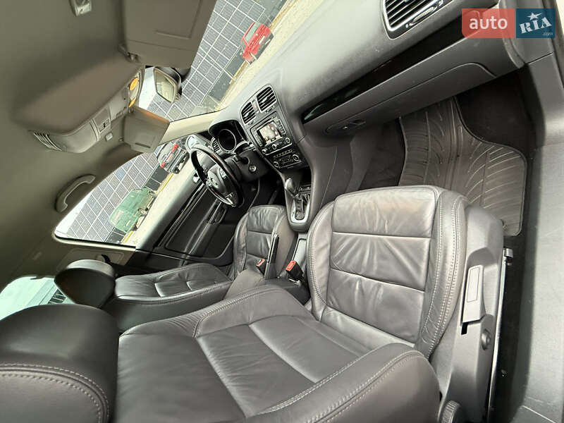 Універсал Volkswagen Golf 2011 в Володимирі