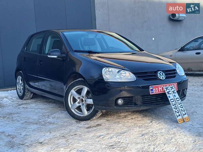 Хетчбек Volkswagen Golf 2006 в Тернополі