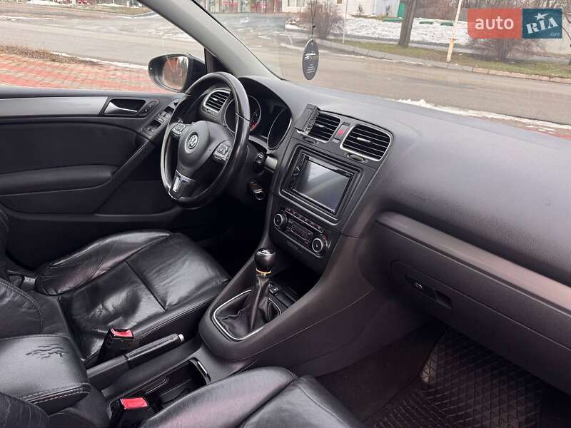 Хэтчбек Volkswagen Golf 2009 в Запорожье