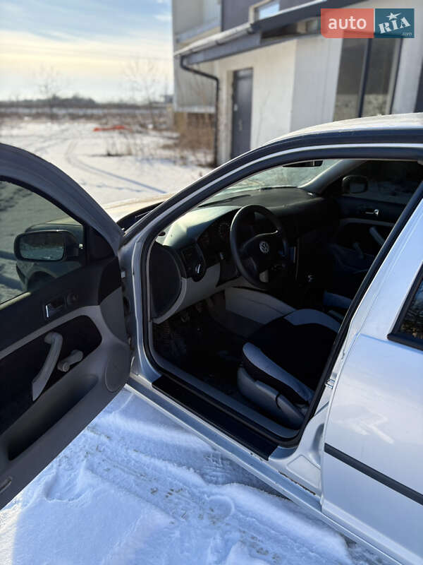 Хетчбек Volkswagen Golf 1999 в Буську фото 9 Хетчбек Volkswagen Golf 1999 в Буську