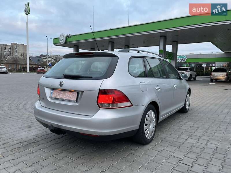 Універсал Volkswagen Golf 2008 в Вінниці