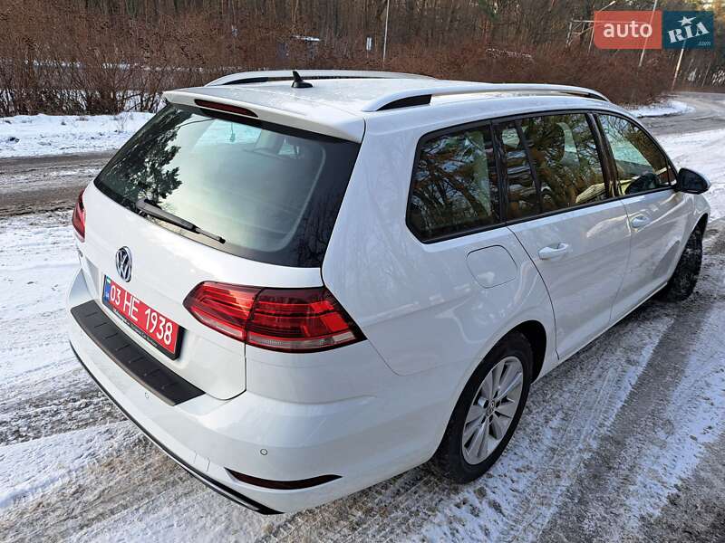 Універсал Volkswagen Golf 2019 в Луцьку