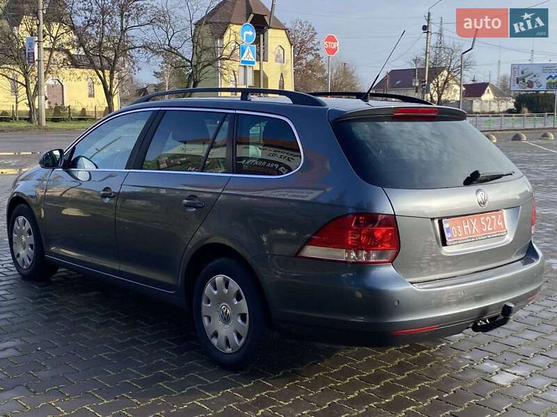 Универсал Volkswagen Golf 2009 в Вознесенске
