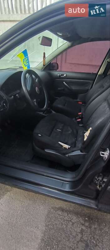 Хэтчбек Volkswagen Golf 2000 в Виннице