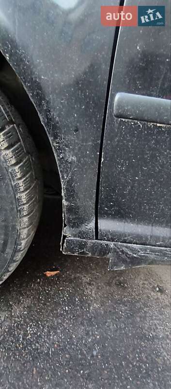 Хэтчбек Volkswagen Golf 2000 в Виннице