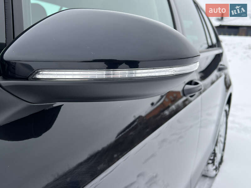 Універсал Volkswagen Golf 2015 в Луцьку