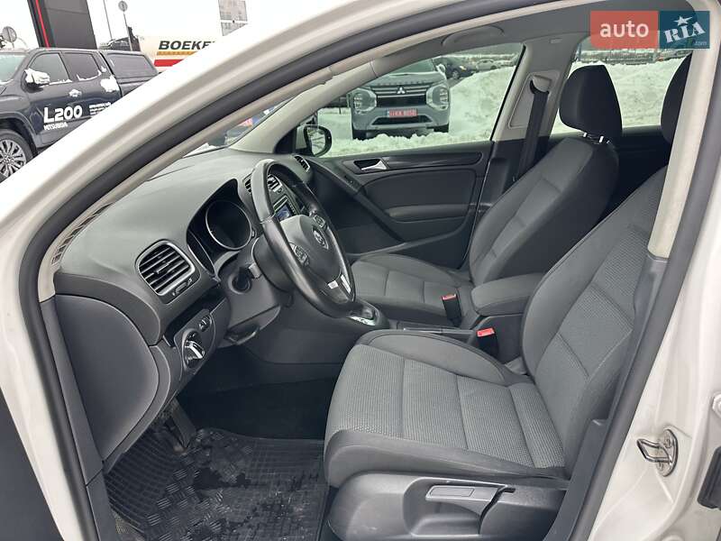 Хетчбек Volkswagen Golf 2012 в Києві