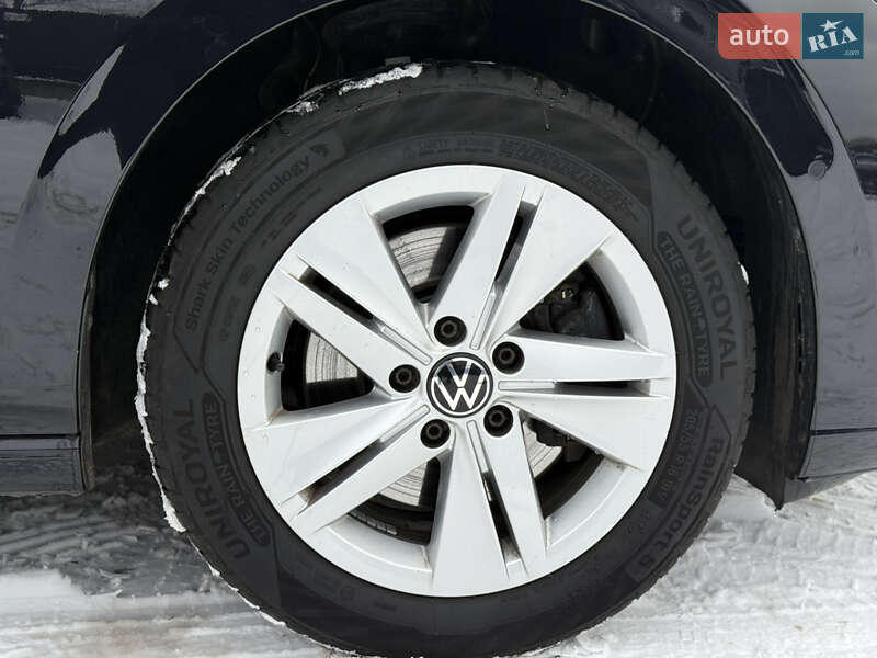 Универсал Volkswagen Golf 2022 в Луцке