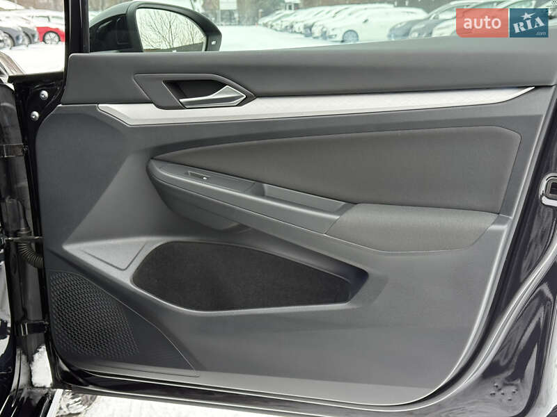 Универсал Volkswagen Golf 2022 в Луцке