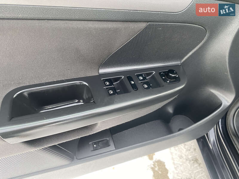 Хэтчбек Volkswagen Golf 2007 в Первомайске фото 19 Хэтчбек Volkswagen Golf 2007 в Первомайске