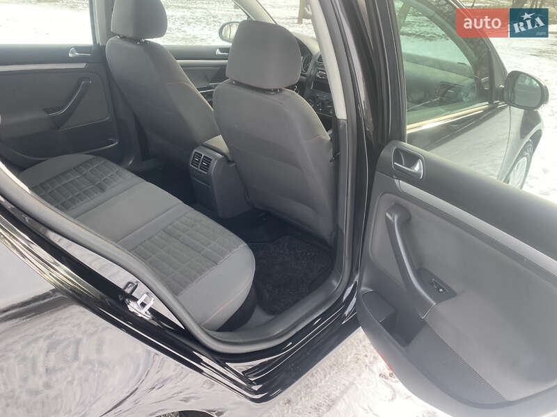 Хэтчбек Volkswagen Golf 2007 в Первомайске фото 26 Хэтчбек Volkswagen Golf 2007 в Первомайске