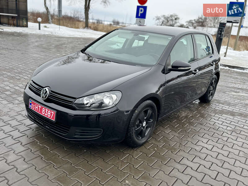 Хэтчбек Volkswagen Golf 2009 в Владимире
