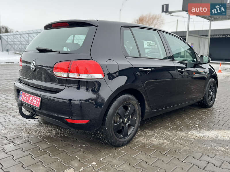 Хэтчбек Volkswagen Golf 2009 в Владимире