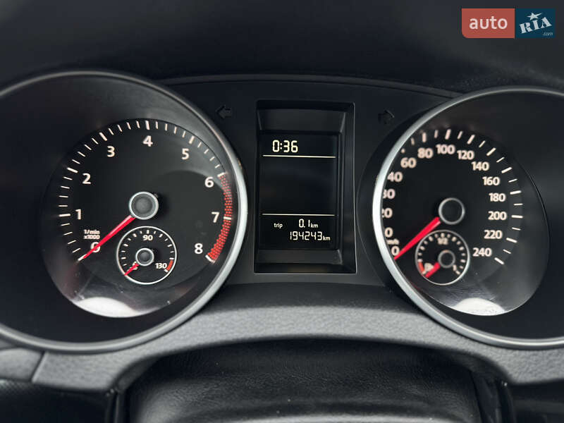 Хэтчбек Volkswagen Golf 2009 в Владимире