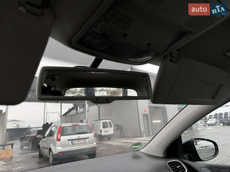 Хэтчбек Volkswagen Golf 2009 в Владимире