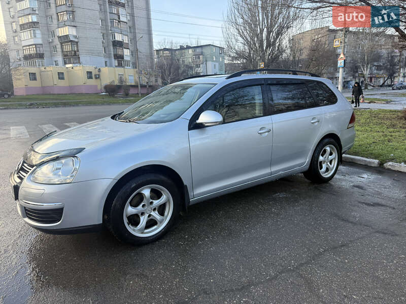 Универсал Volkswagen Golf 2008 в Запорожье