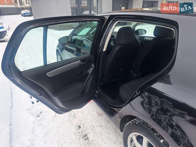 Хэтчбек Volkswagen Golf 2010 в Ивано-Франковске фото 42 Хэтчбек Volkswagen Golf 2010 в Ивано-Франковске