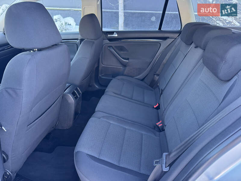 Универсал Volkswagen Golf 2011 в Белой Церкви