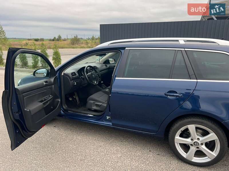 Универсал Volkswagen Golf 2011 в Дубровице фото 44 Универсал Volkswagen Golf 2011 в Дубровице