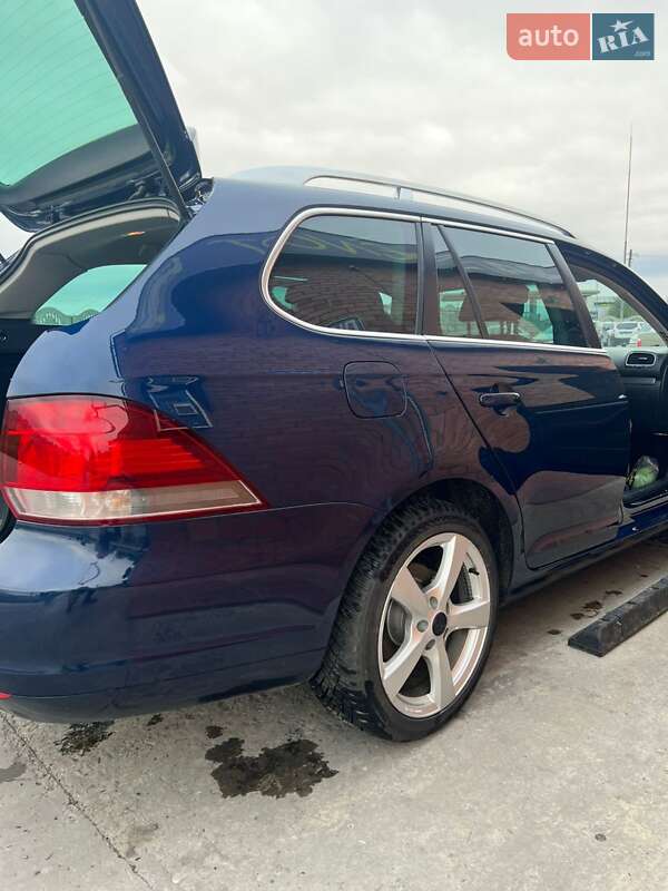 Универсал Volkswagen Golf 2011 в Дубровице фото 49 Универсал Volkswagen Golf 2011 в Дубровице