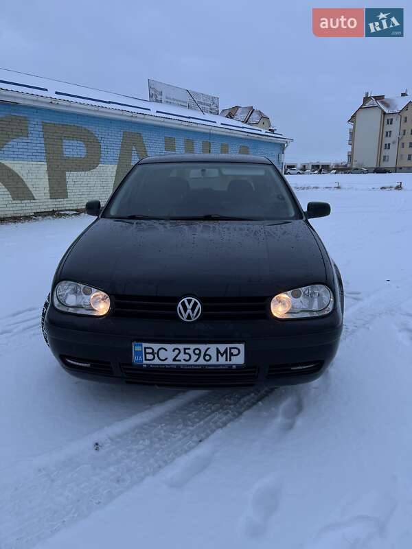 Хэтчбек Volkswagen Golf 2000 в Дрогобыче