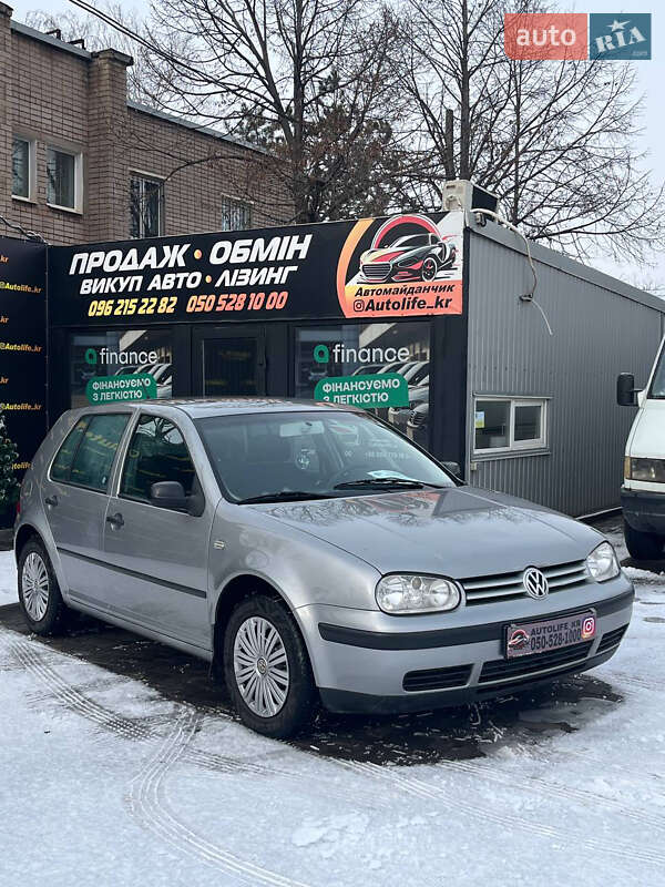 Volkswagen Golf 2002