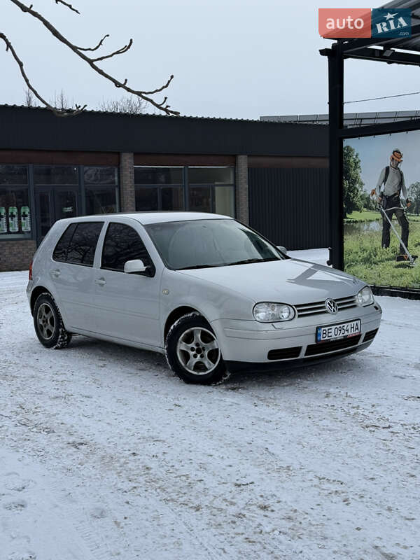 Volkswagen Golf 2000 Volkswagen Golf 2000