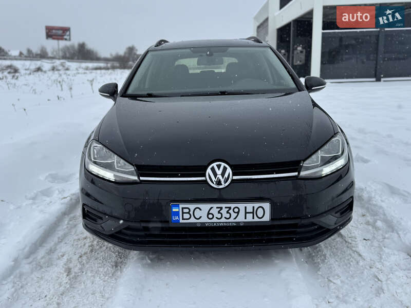 Универсал Volkswagen Golf 2019 в Львове