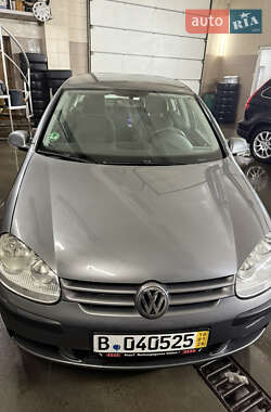 Хэтчбек Volkswagen Golf 2004 в Долине