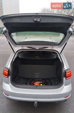 Универсал Volkswagen Golf 2018 в Чернигове