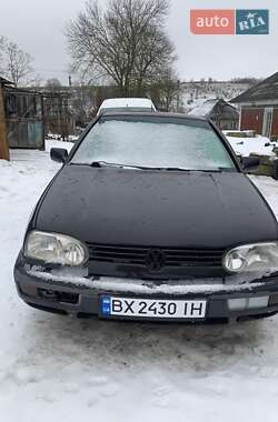 Хетчбек Volkswagen Golf 1995 в Городку