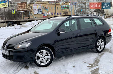 Универсал Volkswagen Golf 2009 в Сумах