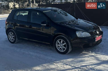 Хэтчбек Volkswagen Golf 2006 в Киеве