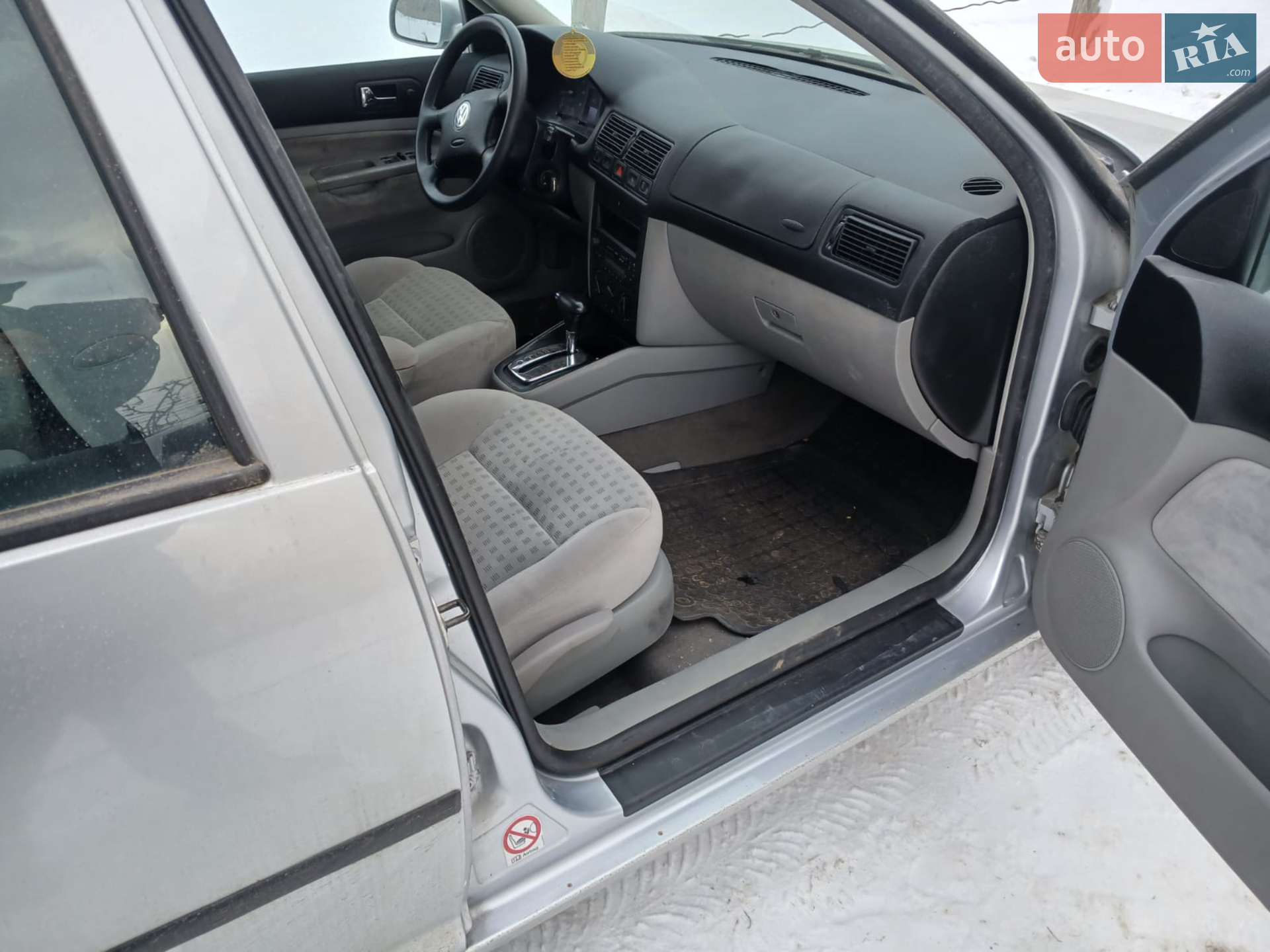 Volkswagen Golf 2003 VIN WVWZZZ1JZ3W585155 фото оголошення 9 з 11