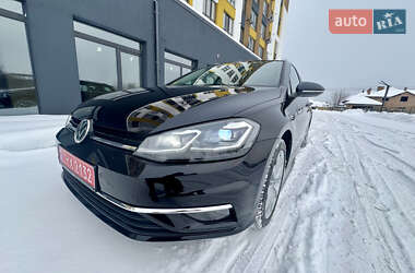 Універсал Volkswagen Golf 2020 в Луцьку