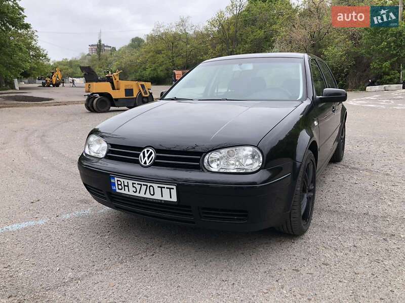 Volkswagen Golf 2003