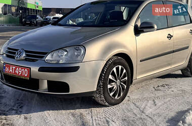 Хетчбек Volkswagen Golf 2004 в Житомирі