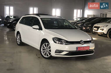 Універсал Volkswagen Golf 2019 в Стрию