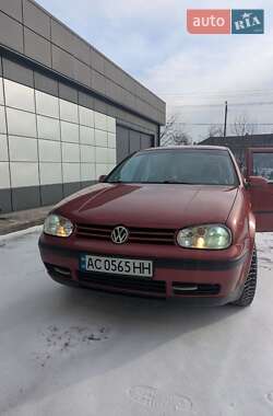 Хэтчбек Volkswagen Golf 1999 в Горохове