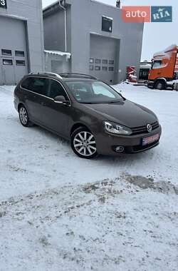 Универсал Volkswagen Golf 2012 в Ирпене