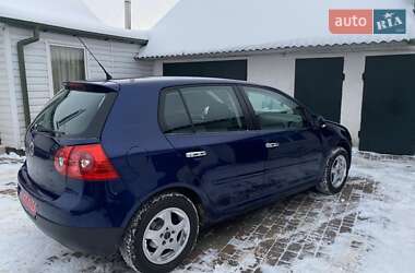 Хетчбек Volkswagen Golf 2008 в Луцьку