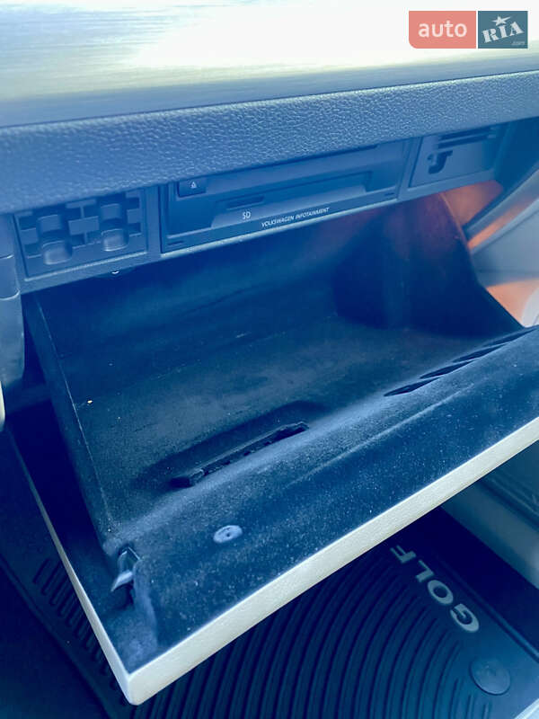 Универсал Volkswagen Golf 2015 в Киеве