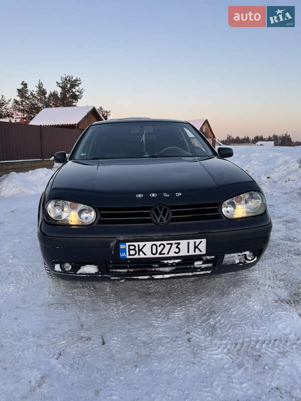 Volkswagen Golf 2001