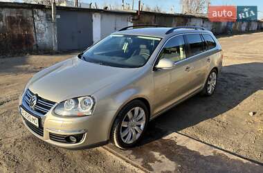 Універсал Volkswagen Golf 2009 в Дніпрі
