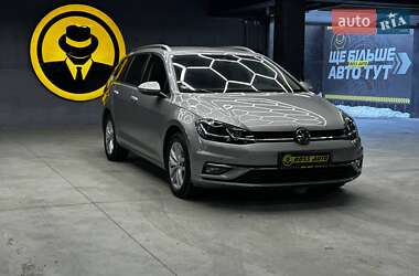 Универсал Volkswagen Golf 2019 в Черновцах