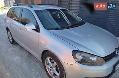 Универсал Volkswagen Golf 2010 в Ровно